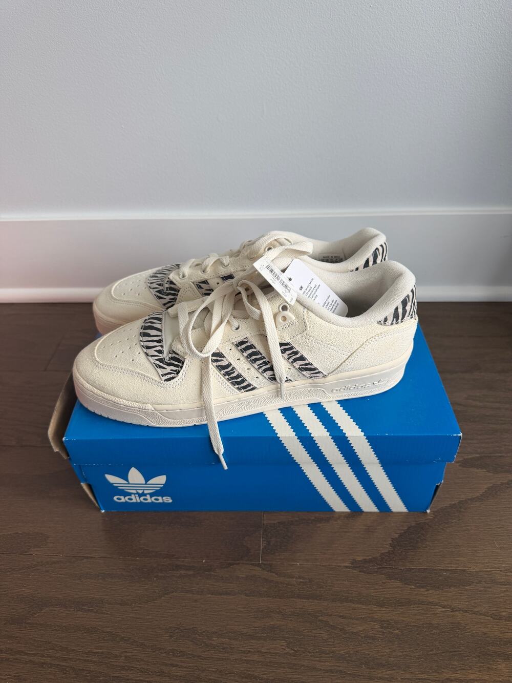 adidas Rivalry Low W Zebra Print Off White Suede EG9003 Womens 11 New in Box